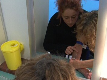 Twice a day, every day of the year, specially trained staff at heroin clinics provide help for heroin addicts. Pictured is a nurse helping an addict to find a suitable vein to inject into. (Photo: Ulrik Holmstrup) Twice a day, every day of the year, specially trained staff at heroin clinics provide help for heroin addicts. Pictured is a nurse helping an addict to find a suitable vein to inject into. (Photo: Ulrik Holmstrup)
