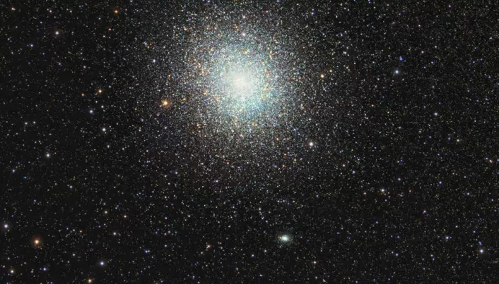 Stars in globular clusters form communities