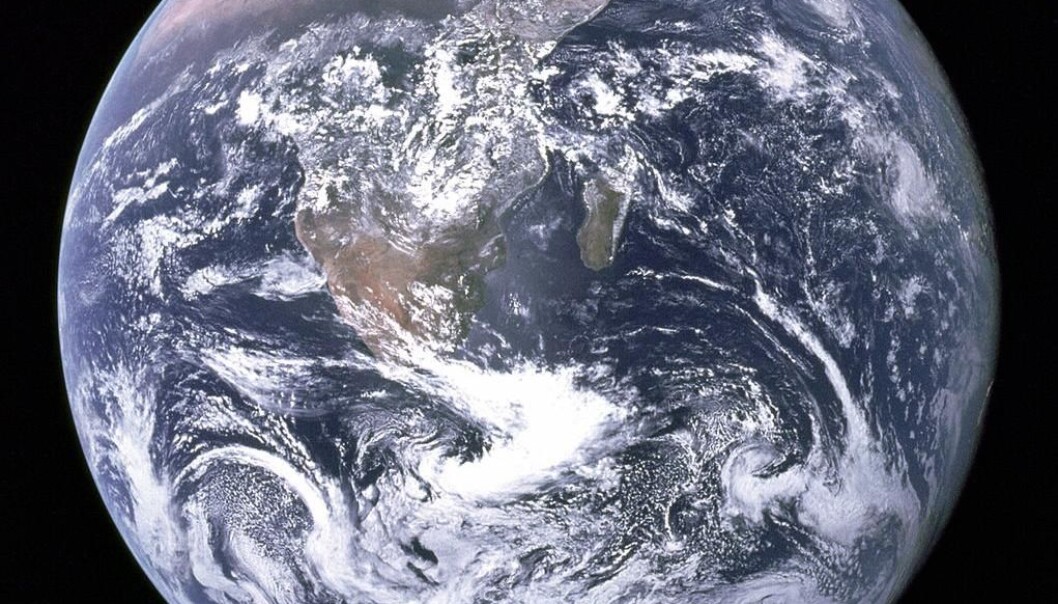 The Earth began getting its current appearance 3.2 billion years ago with the start of modern plate tectonics. Plate tectonics has influenced everything from how continents are shaped, formed and located to the development of the climate and to the way life has developed on Earth. (Photo: Apollo 17) The Earth began getting its current appearance 3.2 billion years ago with the start of modern plate tectonics. Plate tectonics has influenced everything from how continents are shaped, formed and located to the development of the climate and to the way life has developed on Earth. (Photo: Apollo 17)
