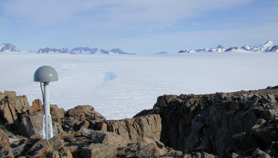 The Greenland bedrock is rising as the ice is melting away. More than 50 GPS stations scattered around Greenland provide scientists with millimetre-precise data of the island's vertical movement. Pictured is one of the GPS stations. The transmitter (the dome) runs on solar energy. (Photo: Shfaqat Abbas Khan) The Greenland bedrock is rising as the ice is melting away. More than 50 GPS stations scattered around Greenland provide scientists with millimetre-precise data of the island's vertical movement. Pictured is one of the GPS stations. The transmitter (the dome) runs on solar energy. (Photo: Shfaqat Abbas Khan)