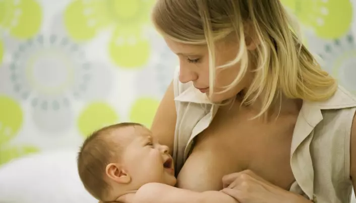 Women with breast infections stop breastfeeding