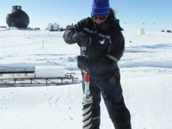 Astrid Schmidt doing fieldwork on the inland ice (Photo: Astrid Schmidt) Astrid Schmidt doing fieldwork on the inland ice (Photo: Astrid Schmidt)