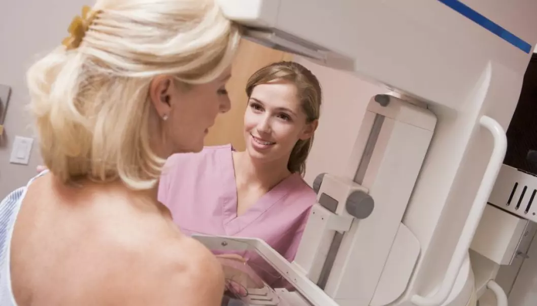 Cancer screenings – for instance mammograms – are designed to detect cancer before it breaks out. Unfortunately, though, these screenings also lead to misdiagnoses and other unpleasant effects. A new review of scientific studies in this field suggests that researchers focus too much on the positive aspects of their findings and tend to leave out the negative aspects. (Photo: Colourbox)