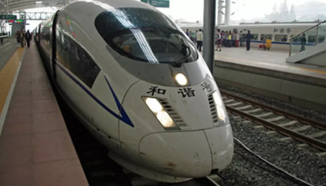 China is constructing more high-speed train lines than all other countries combined. These are profitable ventures in world’s most populous country, even with the formula used by Lars Hulkrantz of Örebro University. (Photo: Georg Mathisen)