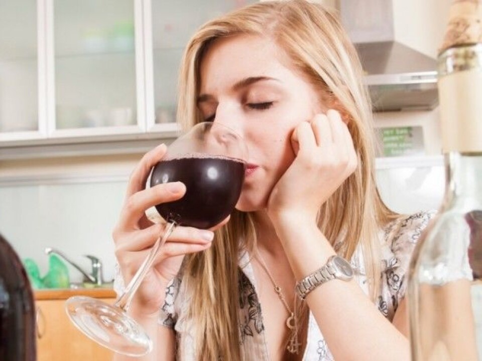 A lot of people drink a lot when they are 23. But in most cases, the consumption is reduced when they have children. (Foto: Mike Schröder/Scanpix)