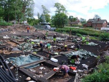 Archeologists carefully combing through the excavation site. Their findings have resulted in the clearest picture of European origins to date. (Photo: Fredrik Hallgren) Archeologists carefully combing through the excavation site. Their findings have resulted in the clearest picture of European origins to date. (Photo: Fredrik Hallgren)