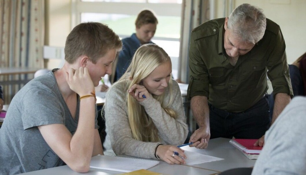 A new Swedish study finds that pupils who have open mind-sets, expecting assignments to be engaging and instructive, manage to tackle more problems than those who think intelligence and abilities are determined and unchangeable. (Photo: Berit Roald, NTB Scanpix) A new Swedish study finds that pupils who have open mind-sets, expecting assignments to be engaging and instructive, manage to tackle more problems than those who think intelligence and abilities are determined and unchangeable. (Photo: Berit Roald, NTB Scanpix)