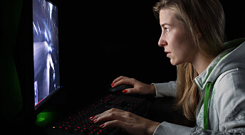 Female gamers risk weight gains