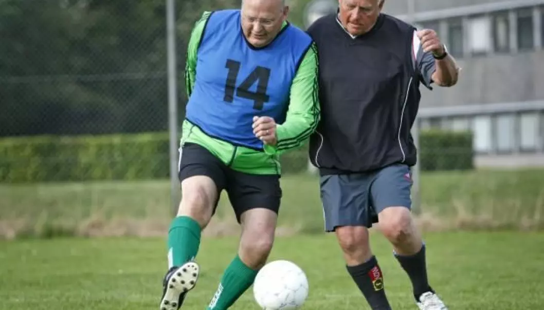 The stop-start of football training helps older men with prostate cancer strengthen their bones. (Photo: Christian Midtgaard)