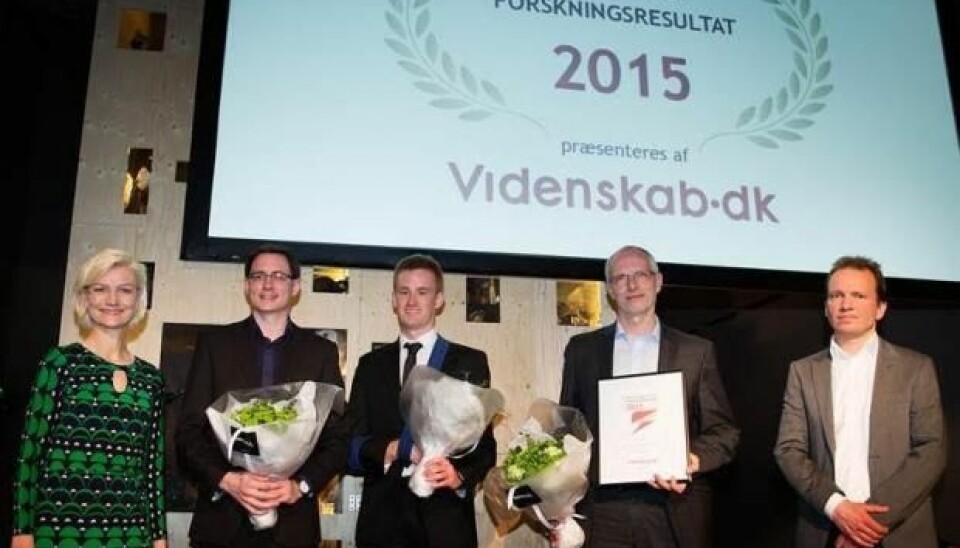 Winners of the Danish Research of the Year Award pose with the Danish Minister for Education Ulla Tørnæs (far left) and Peter Hyldgård from ScienceNordic (far right). The three prize-winners are, from left to right: postdoc Mads Albertsen, PhD student Rasmus Kirkegaard, and centre director and professor Per Halkjær Nielsen from the Centre for Microbial Communities, University of Aalborg, Denmark. (Photo: Søren Kjeld Gaard)