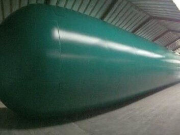 This balloon measures 35 metres long and five meters in diameter. (Photo: J. P. Steffensen) This balloon measures 35 metres long and five meters in diameter. (Photo: J. P. Steffensen)