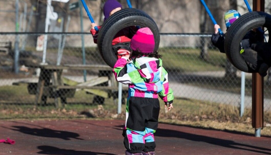 Norwegian researcher Nina Rossholt has researched preschool programs and found that the youngest children don’t mind whether they play with girls or boys. And the adults treat them the same. However, once they turn three years old, a change occurs. (Photo: Gorm Kallestad / NTB scanpix) Norwegian researcher Nina Rossholt has researched preschool programs and found that the youngest children don’t mind whether they play with girls or boys. And the adults treat them the same. However, once they turn three years old, a change occurs. (Photo: Gorm Kallestad / NTB scanpix)