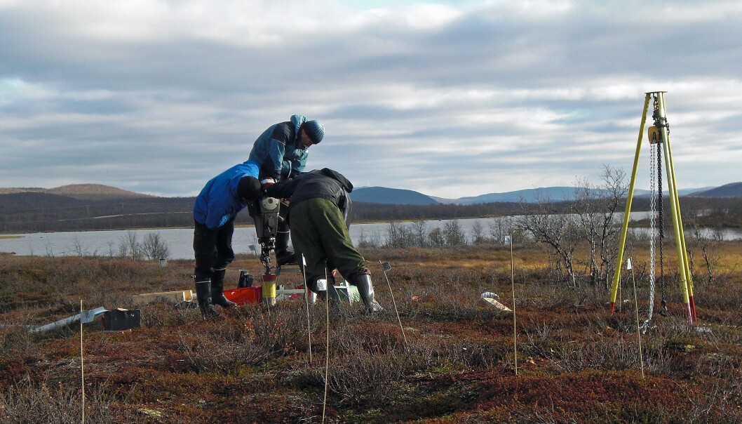 Scientists studying permafrost in the peatlands of the Finnish Lapland. As these soils thaw, they could emit large amounts of nitrous oxide—a potent greenhouse gas and a relatively understudied component of Arctic emissions. (Photo: Carolina Voigt) Scientists studying permafrost in the peatlands of the Finnish Lapland. As these soils thaw, they could emit large amounts of nitrous oxide—a potent greenhouse gas and a relatively understudied component of Arctic emissions. (Photo: Carolina Voigt)