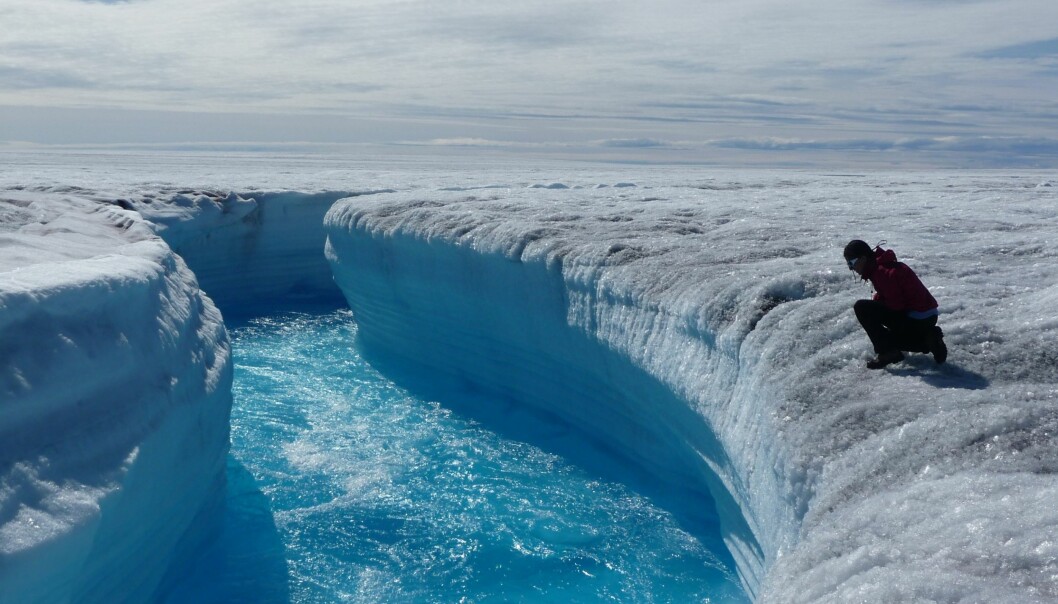As the surface of the ice sheet melts, vast quantities of water makes its way down to the bottom of the ice and eventually exit via rivers that develop in the tundra. (Photo: Dirk Van As)