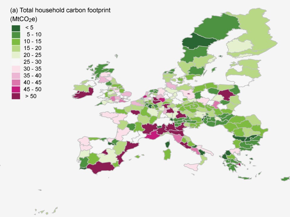 While the average Danish household may have one of the highest carbon footprints in Europe, the total footprint for all households per region is still low compared to more densely populated European countries. (Illustration: Ivanova et al., 2017)