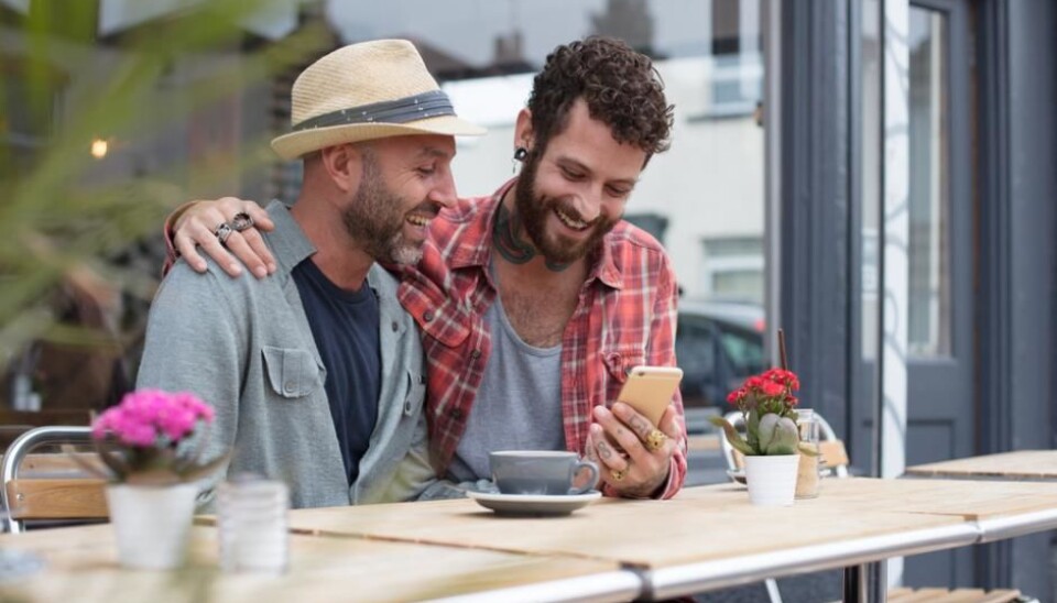 dating relationship coffeeshop background