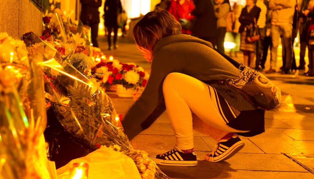 Madrid, 2015: People laid flowers and candles in remembrance of the victims of the Paris terror attack. Scientists in Sweden have studied how Spain recovered from a terror attack in 2004. (Photo: Shutterstock) Madrid, 2015: People laid flowers and candles in remembrance of the victims of the Paris terror attack. Scientists in Sweden have studied how Spain recovered from a terror attack in 2004. (Photo: Shutterstock)