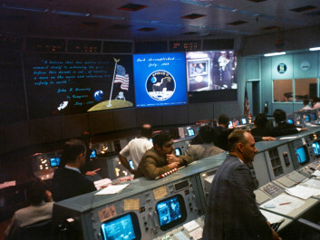 Your smartphone is millions of times faster than the computers NASA used to put the first man on the moon in 1969. It even outperforms the most famous supercomputers from the 1990's. But we are approaching the limits of this electronic technology. (Photo: NASA) Your smartphone is millions of times faster than the computers NASA used to put the first man on the moon in 1969. It even outperforms the most famous supercomputers from the 1990's. But we are approaching the limits of this electronic technology. (Photo: NASA)