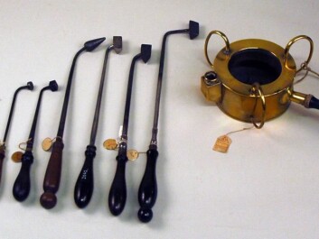 Cauteries and a braizer. These items were used at the Royal Frederik’s Hospital in Copenhagen until a couple of hundred years ago. Stenomuseet cat.no. 76071. (Photo: Ole Sonne) Cauteries and a braizer. These items were used at the Royal Frederik’s Hospital in Copenhagen until a couple of hundred years ago. Stenomuseet cat.no. 76071. (Photo: Ole Sonne)