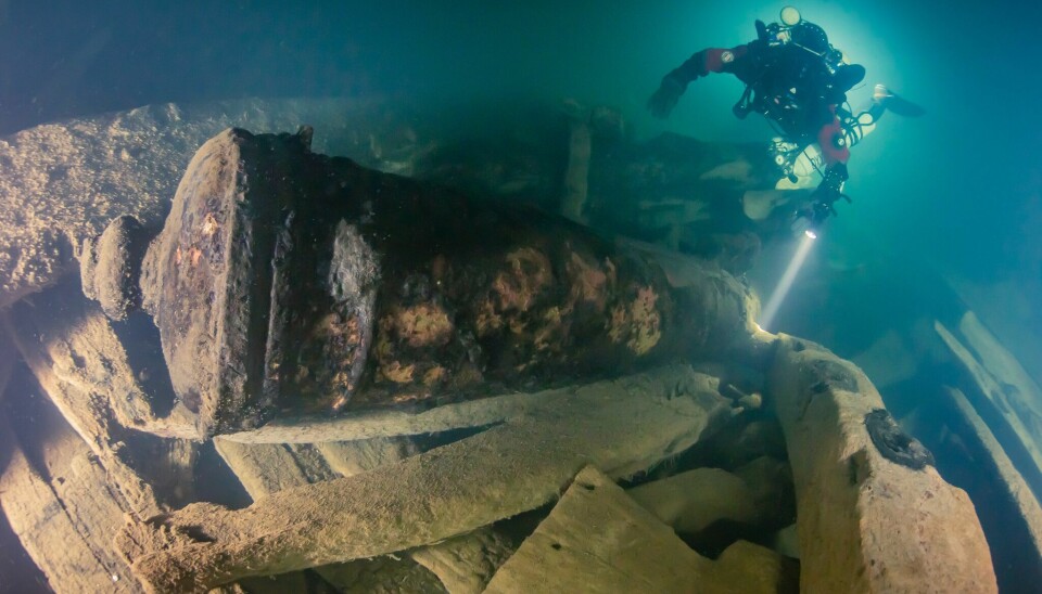The wreckage is so deep that divers can only stay down at this depth for 40 minutes at a time. (Photo: Kirill Egorov / Ocean Discovery / Mars Project)