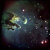  Mgławica Orzeł: Ten obraz pokazuje niektóre ze składników galaktyki. Pomiędzy gwiazdami znajduje się gaz. W teleskopie użyłem filtra, który wzmacnia podwójnie zjonizowany tlen (kolory cyjanowe). Sam 