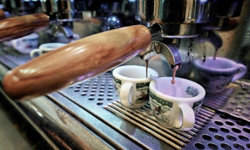 Too much espresso increases cholesterol - especially if you are a man