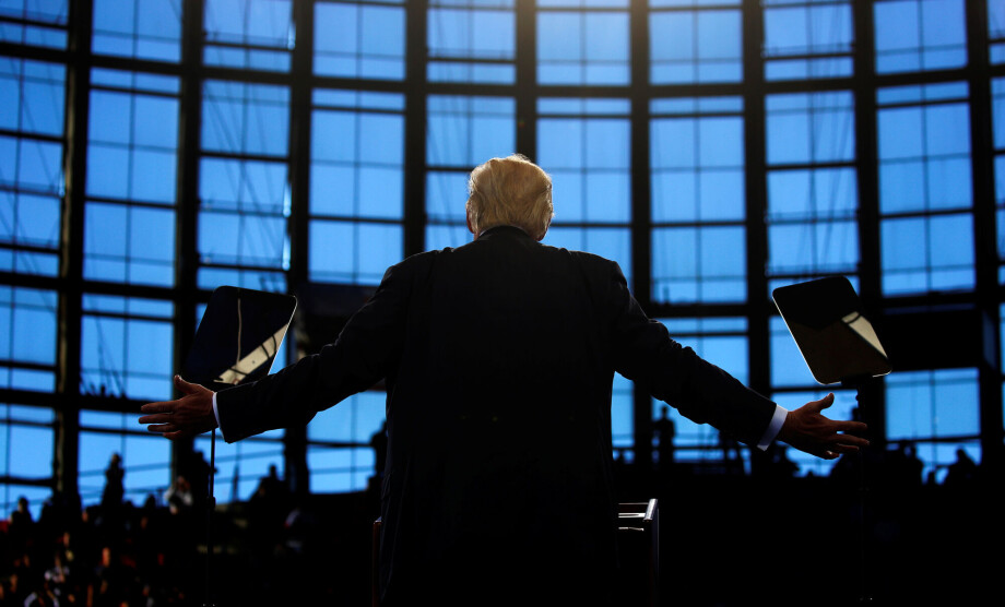How crisis empowers the authoritarian leader