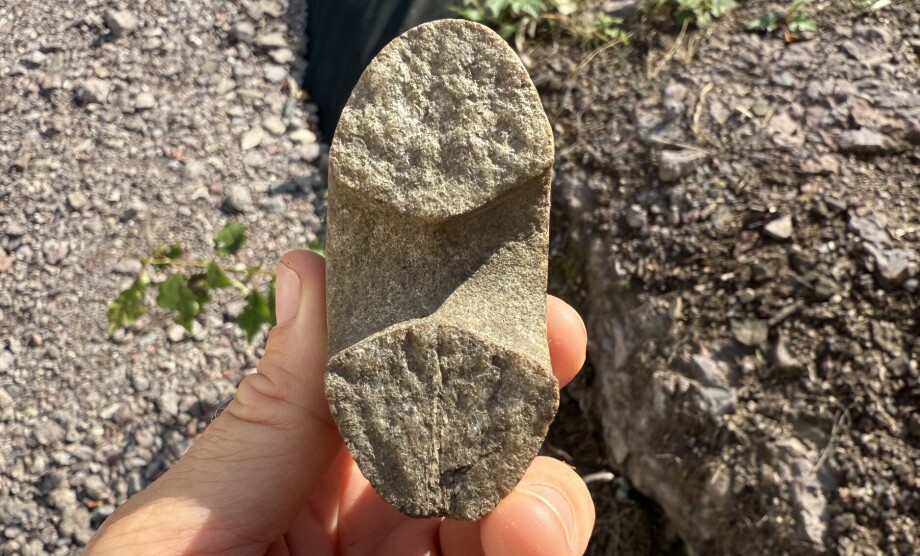 Archaeologists have found a rare 9,000-year-old Stone Age hammer in Norway