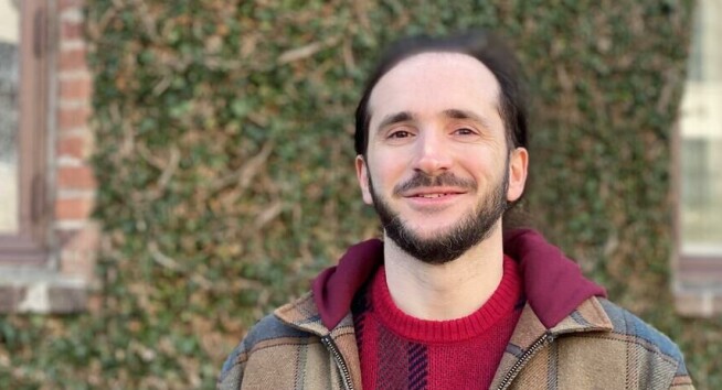 Researcher: How to spot AI-generated videos