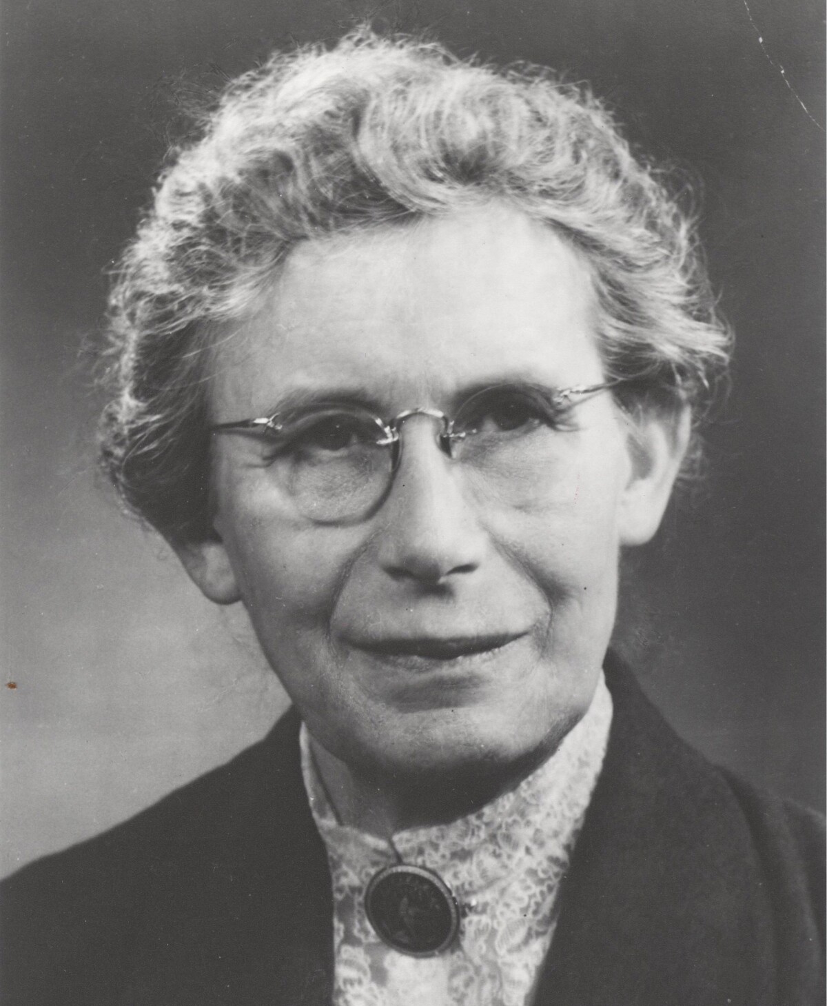 The female scientist who discovered the core of the Earth, image size:1200x1459